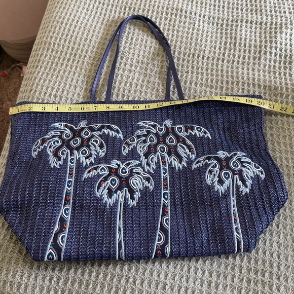 Vera Bradley Navy Large Straw Tote - Picture 8 of 9